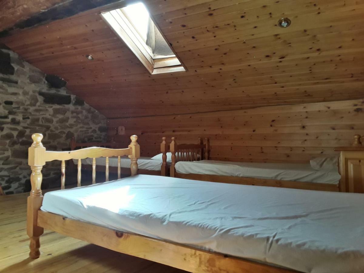 Хостел Refugi Rural Vall De Siarb Llagunes Экстерьер фото